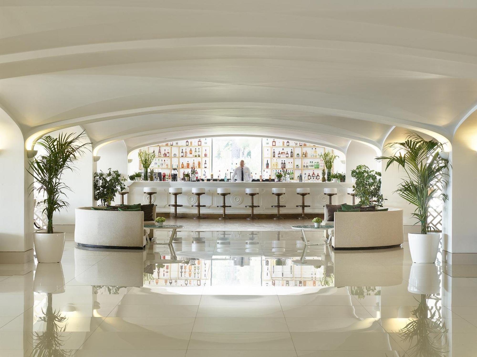 Grecotel Luxme Daphnila Bay (Adults Only) Dassia  Eksteriør billede